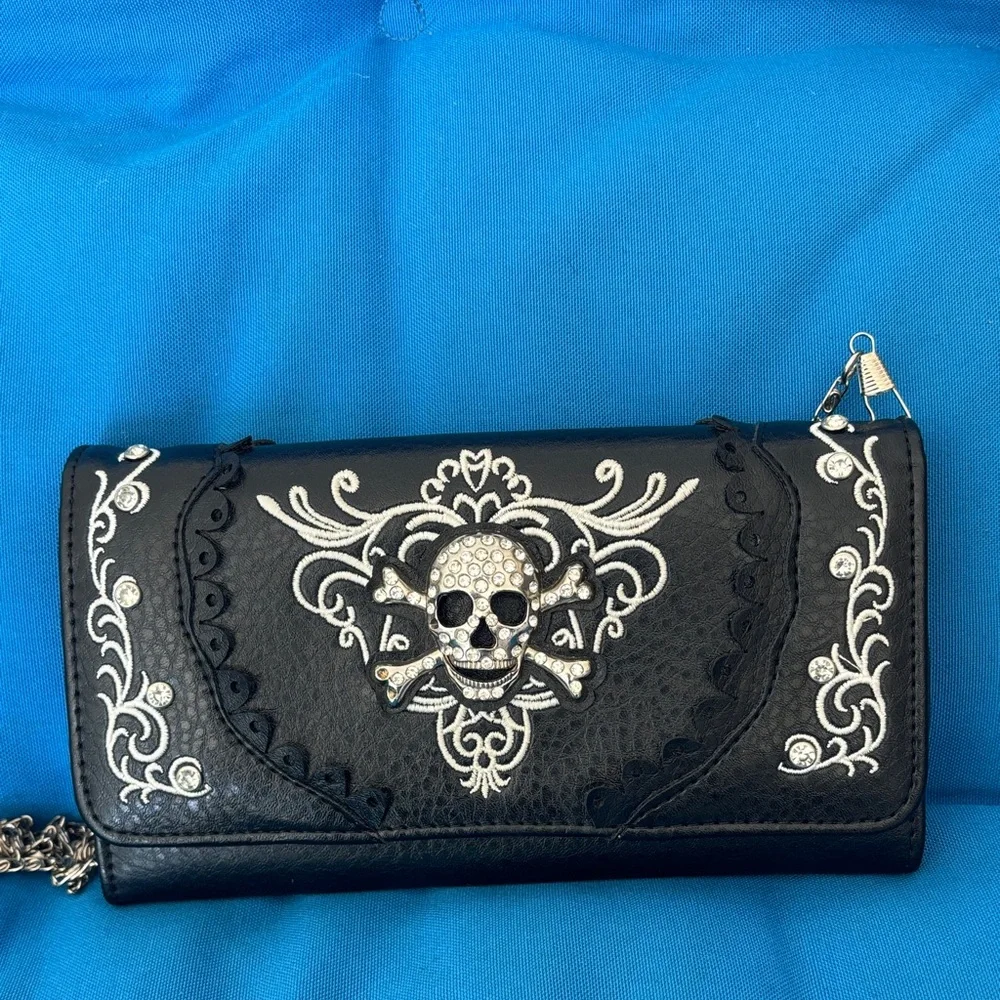 Skull With Cross Bones Ivy Designs Lace Colored Black Silver White NWOTS - Picture 1 of 14